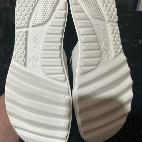 Spenco/Revitalign slip ons - Picture 3 of 3